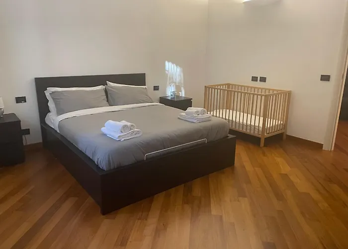 Quarto Mare Con Giardino